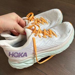 HOKA CLIFTON SIZE 7